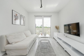 Miedziana Bright Apartment with Balcony and Parking Wroclaw by Noclegi Renters